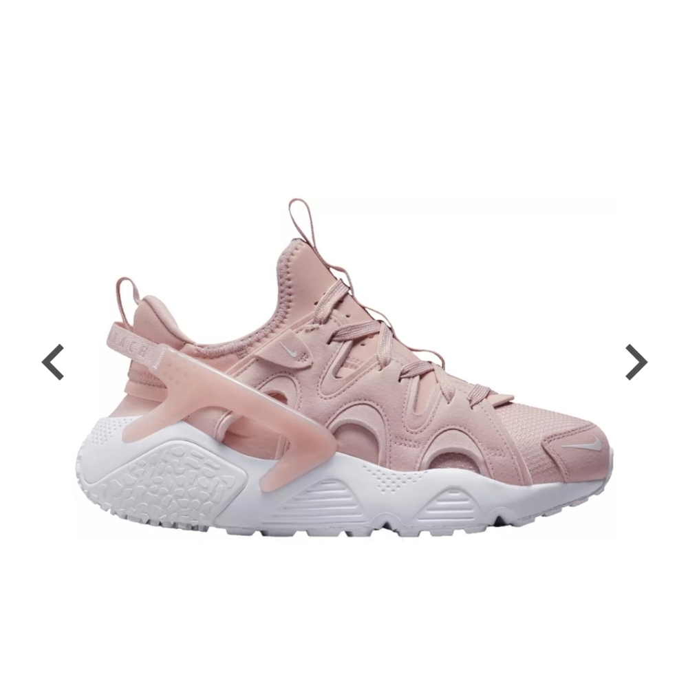 NWT Nike Women's Huarache Craft Shoes